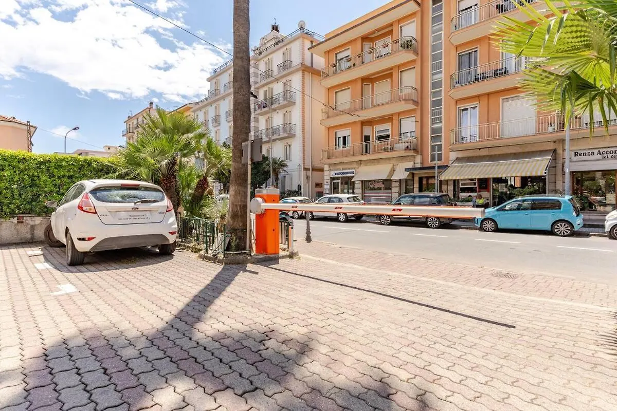شقة Thekeystudio, Colori Del Mare With Private Parking In 2 Mins From The Beach بورديغيرا
